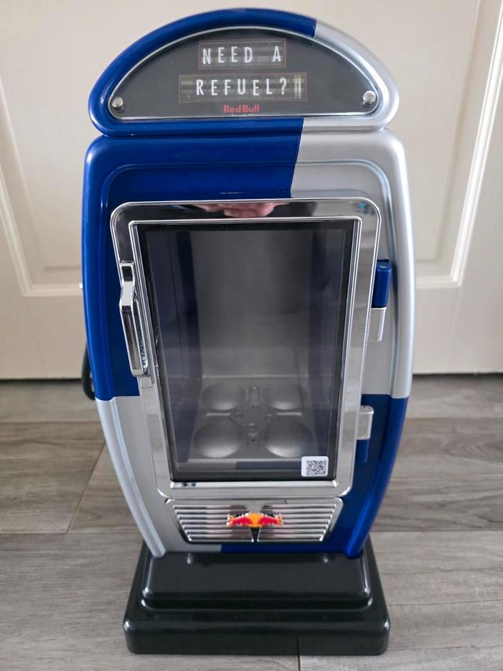 red Bull benzinepomp koelkastje, Verzamelen, Merken en Reclamevoorwerpen, Nieuw, Lichtbak of (neon) lamp, Ophalen of Verzenden