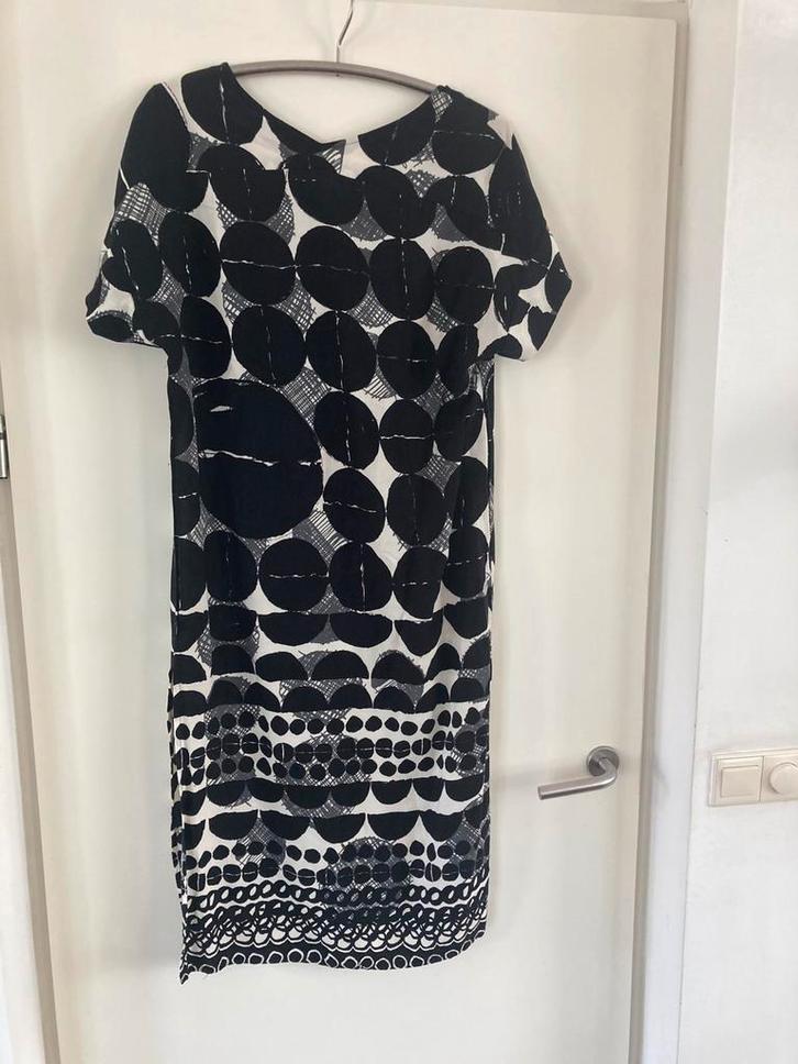 Prachtige lange tuniek-achtige jurk van Didi, maat s/m, Kleding | Dames, Jurken, Zo goed als nieuw, Maat 38/40 (M), Zwart, Onder de knie