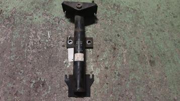 Bumpersteun voorzijde BMW 5 Serie E34 51118126601 8126601    beschikbaar voor biedingen
