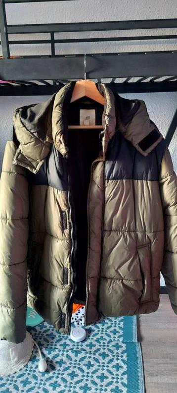 H&M Winter jacket in good condition beschikbaar voor biedingen