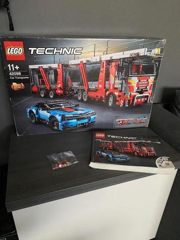 Lego Technic Oplegger 42098 - Met Doos & Beschrijving beschikbaar voor biedingen