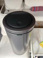 Brabantia Touch Bin 30L, Huis en Inrichting, Woonaccessoires | Prullenbakken, Ophalen, Gebruikt, 50 tot 75 cm, 20 tot 30 liter