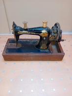 Singer handnaaimachine, Antiek en Kunst, Antiek | Naaimachines, Ophalen of Verzenden