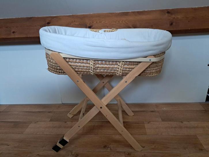 Mozes mandje met onderstel, matras en eventueel lakens., Kinderen en Baby's, Babywiegjes en Ledikanten, Gebruikt, Wieg, Ophalen