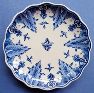 Porceleyne Fles 1975 Floraal bordje 14,5cm (T9-15) geschulpt beschikbaar voor biedingen