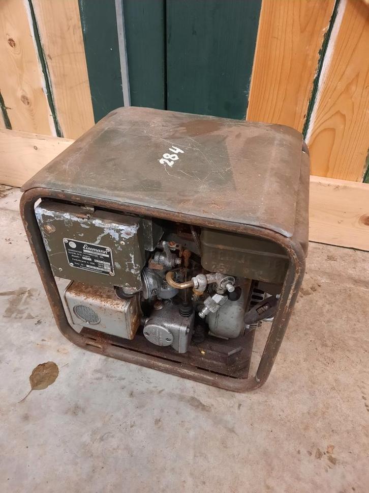 Eisemann generator leger groen., Verzamelen, Militaria | Algemeen, Landmacht, Nederland, Ophalen