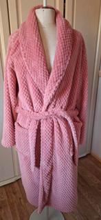 Nieuw: badjas van het merk LIVERA. Mt: 48, Ophalen of Verzenden, Nieuw, Trui of Vest