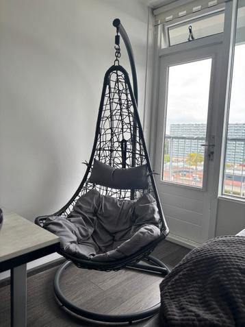 Hangstoel - Zo goed als nieuw! beschikbaar voor biedingen