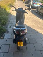 Peugeot vivacity 2016, Fietsen en Brommers, Brommers | Peugeot, Overige modellen, Maximaal 45 km/u, Zo goed als nieuw, 1 versnellingen