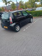Daihatsu Sirion 1.0 51KW 2010 Zwart, Auto's, Voorwielaandrijving, 750 kg, Zwart, Handgeschakeld