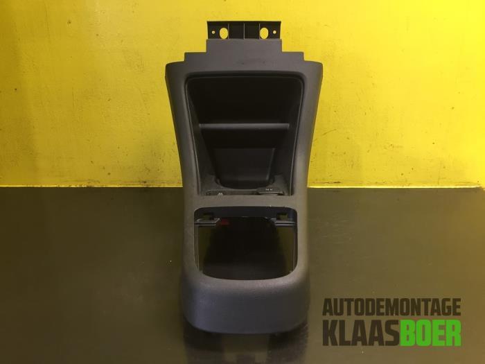 Middenconsoles van een Volkswagen UP, Auto-onderdelen, Interieur en Bekleding, Volkswagen, Gebruikt, 6 maanden garantie, 12 maanden garantie