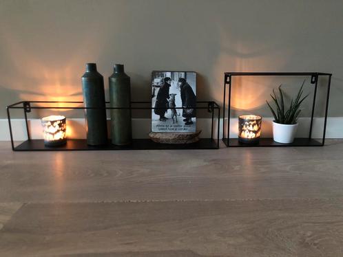 Leuke zwarte wandrekjes inc. accessoires, Huis en Inrichting, Woonaccessoires | Overige, Verzenden