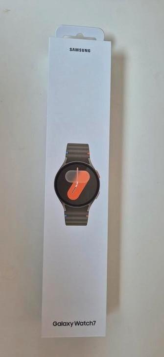 Samsung Galaxy Watch 7 Nieuw in gesealde doos beschikbaar voor biedingen