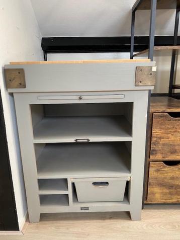 Multifunctionele opbergkast keuken beschikbaar voor biedingen