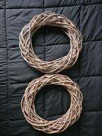 Twee decoratieve kransen van takken, Ophalen of Verzenden, Zo goed als nieuw