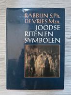 Joodse Riten en Symbolen - Rabbijn De Vries, Ophalen of Verzenden, Zo goed als nieuw, Jodendom