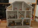 Groot poppenhuis inclusief Sylvanian Families inrichting, Ophalen, Zo goed als nieuw