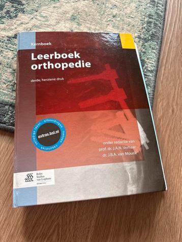 Leerboek Orthopedie - Derde Herziene Druk beschikbaar voor biedingen