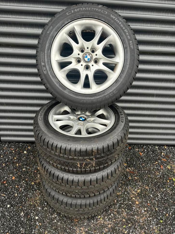 17 inch BMW X3 E83 (2004-2008) velgen + winterbanden, Auto-onderdelen, Banden en Velgen, Banden en Velgen, Zomerbanden, 17 inch