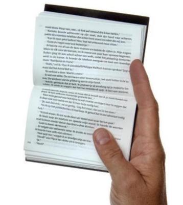 Esther Verhoef - Close-up - Dwarsligger beschikbaar voor biedingen