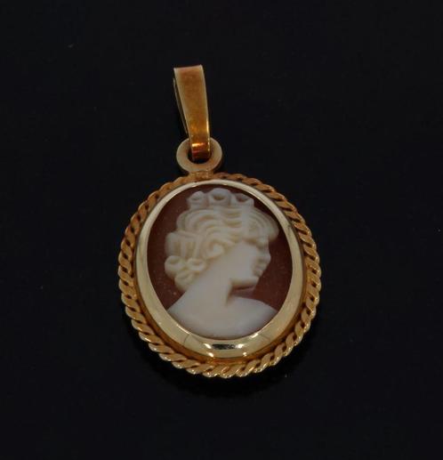 Schelp camee 14 karaats gouden vintage ketting hanger retro, Sieraden, Tassen en Uiterlijk, Antieke sieraden, Hanger, Goud, Met edelsteen