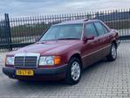 Mercedes-Benz 300TD w124 NL-auto 2e eigenaar APK 2027, Auto's, 745 kg, Gebruikt, 2996 cc, Origineel Nederlands