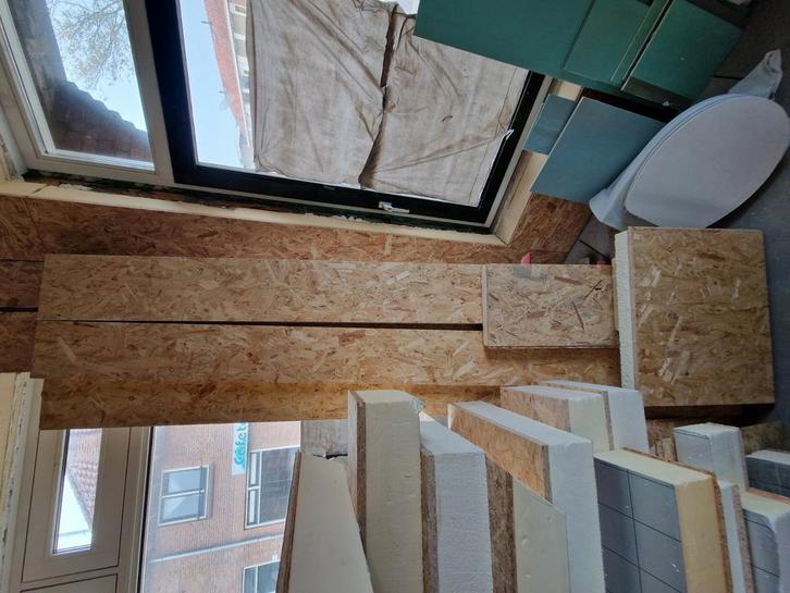 2 platen PIR + OSB 2440x600x50mm+18mm en reststukken, Doe-het-zelf en Verbouw, Isolatie en Afdichting, Zo goed als nieuw, Overige materialen