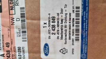 Nieuwe Ford Deurrubber - 2 stuks Focus Mk4 beschikbaar voor biedingen