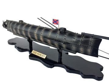 CSS H. L. Hunley Limited Civil war Model Submarine 25"