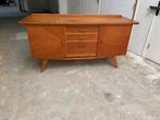 Vintage dressoir hout jaren 60 midcentury retro schuin poten, Gebruikt, Vintage design kast hout jaren 60, 150 tot 200 cm, Ophalen of Verzenden