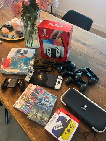 Nintendo Switch Oled met veel extra’s en 3 spellen beschikbaar voor biedingen