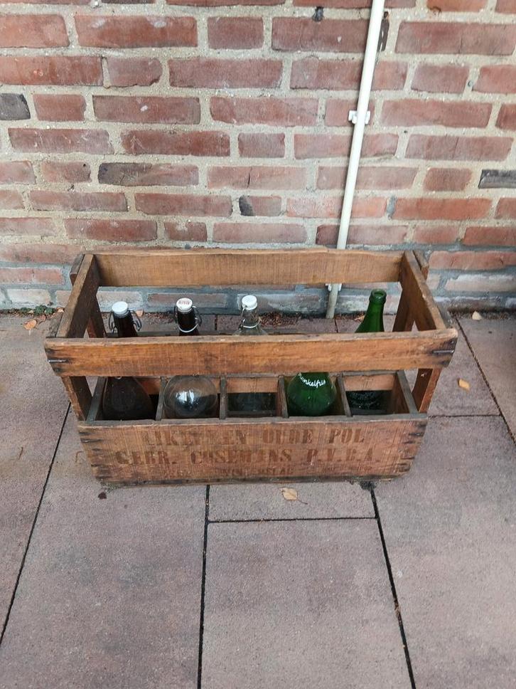 Antieke houten krat met oude flessen, Antiek en Kunst, Curiosa en Brocante, Ophalen