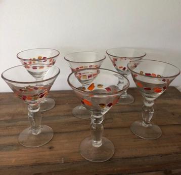 Grote kristallen glazen, vintage en handbeschilderd beschikbaar voor biedingen
