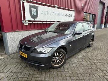 BMW 3-serie 318i Dynamic Executive // Automaat // TIK IN DE  beschikbaar voor biedingen