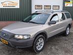 Volvo XC70 2.4 D5 Comfort Line NWE RIEM ! APK, Auto's, Volvo, 13 km/l, 193 €/maand, XC70, Origineel Nederlands