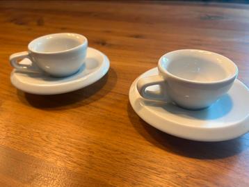 2 porceleine Walküre espresso kopjes  beschikbaar voor biedingen