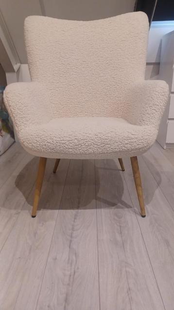 Fauteuil wit teddy beschikbaar voor biedingen