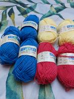 7 bollen wol. Blauw, rood en geel, Ophalen of Verzenden, Nieuw, Breien of Haken, Wol of Garen