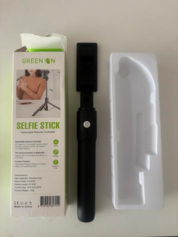 Green On Selfie Stick Nieuw & Ongebruikt beschikbaar voor biedingen