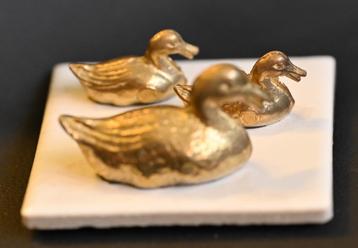  Uniek decoratief eendenbeeldje  met karakter!  beschikbaar voor biedingen