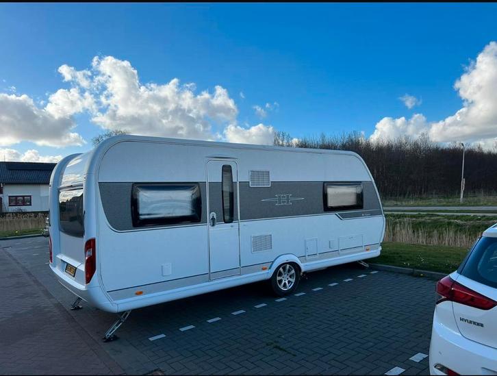 Hobby 560 UL De Luxe, Caravans en Kamperen, Caravans, Particulier, tot en met 4, Rondzit, Hobby, Serviceluik, Ophalen