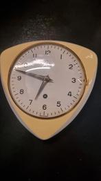 Junghans jaren 50 60 klok design art deco space age, Antiek en Kunst, Antiek | Klokken, Ophalen of Verzenden