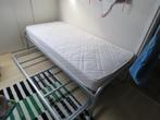 Bed met onderschuifbed, Ophalen, 90 cm, Eenpersoons, Zo goed als nieuw