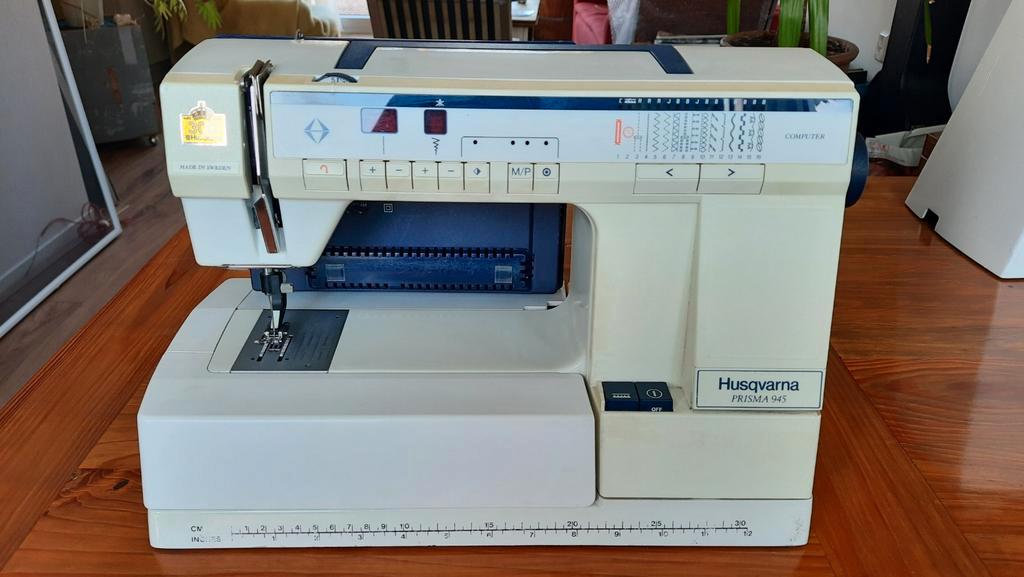 ≥ Husqvarna Prisma 945 naaimachine voor onderdelen — Naaimachines