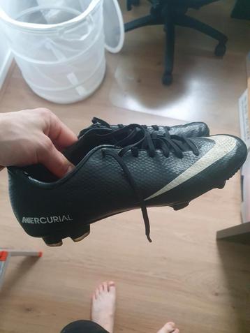 Nike mercurial beschikbaar voor biedingen