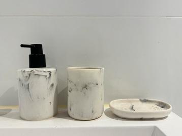 Badkamer Accessoires Set - Marmer Look beschikbaar voor biedingen