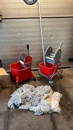 2 dweilkarren poetswagen schrobkar met vloermoppen, Ophalen, Dweilemmer, -bak, of -wagen