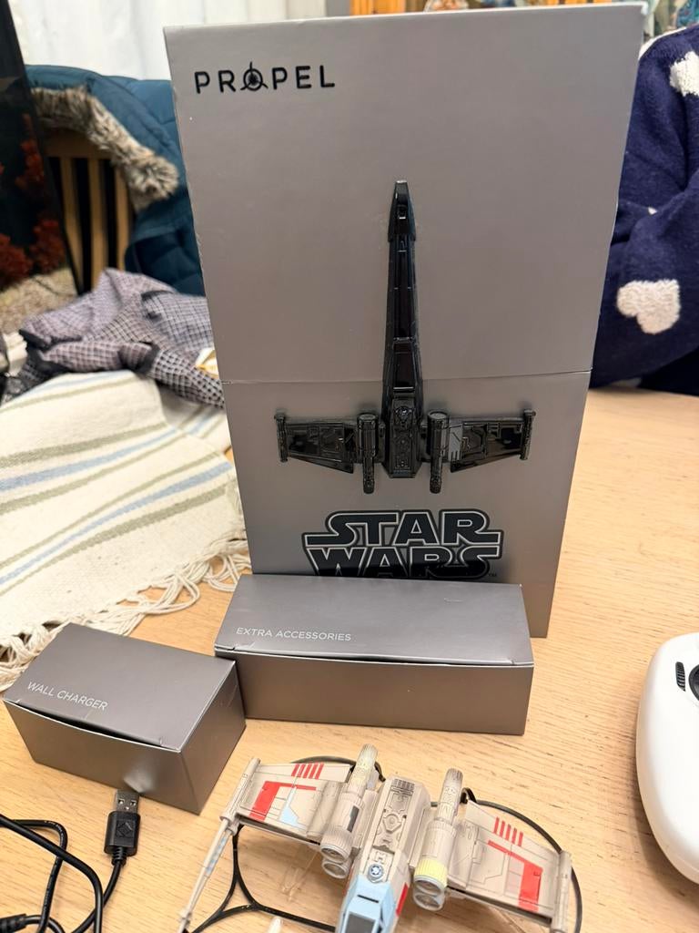 Propel star wars t-65 xwing high performance batteling drone, Ophalen of Verzenden, Zo goed als nieuw, Actiefiguurtje