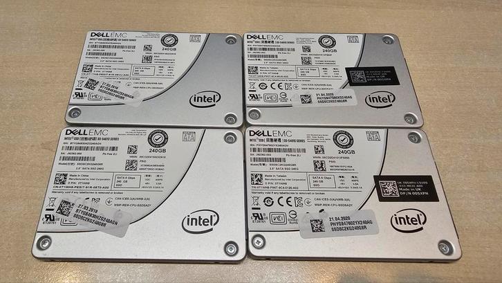 Dell EMC 240GB ssd SATA 6Gbps SSDSC2KG240G8R, Computers en Software, Harde schijven, Gebruikt, Server, Intern, SSD, SATA, Ophalen of Verzenden