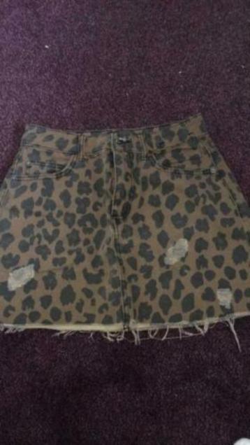 leuke meiden rok  maat 34   beschikbaar voor biedingen